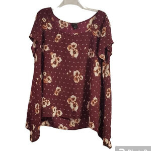 Torrid Women's Floral Handkerchief Hem Blouse Top 1
